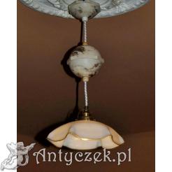 Zabytkowa lampa do jadalni i kuchni