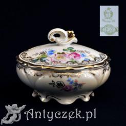 Przepiękna tułowicka bombonierka z cennej porcelany