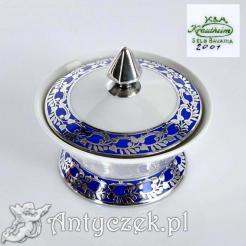 wyjątkowa okuwana cukierniczka