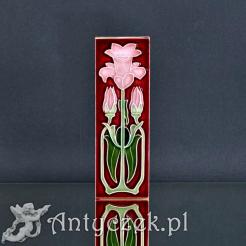 Jugendstil na ceramicznym kafelku zdobionym stylowym motywem 