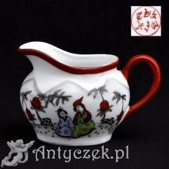 Pulchny mlecznik zdobiony motywem Japan Bunt