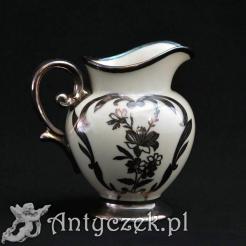 Ekskluzywny eksponat z porcelany Ecru okutej srebrem