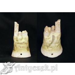Figuralna pamiątka ze starej porcelany